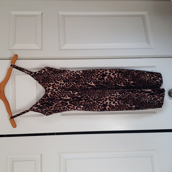 Windsor Dresses & Skirts - Velvet Cheetah Dress